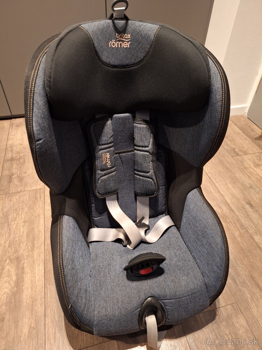Britax Römer Trifix2 i-Size 76-105cm