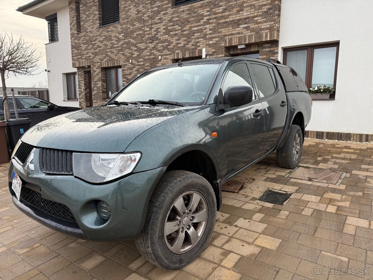 MITSUBISHI L200 2.5D 2009 4X4 + FUNKČNÁ UZÁVIERKA