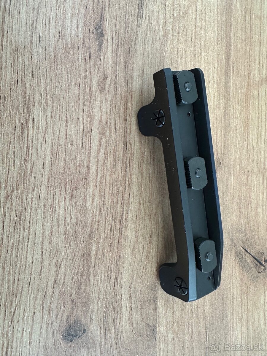 Montáž Blaser R8 Zeiss lišta.