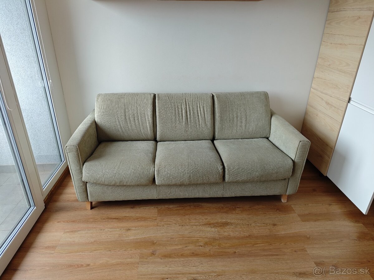 Predám sedačku - gauč