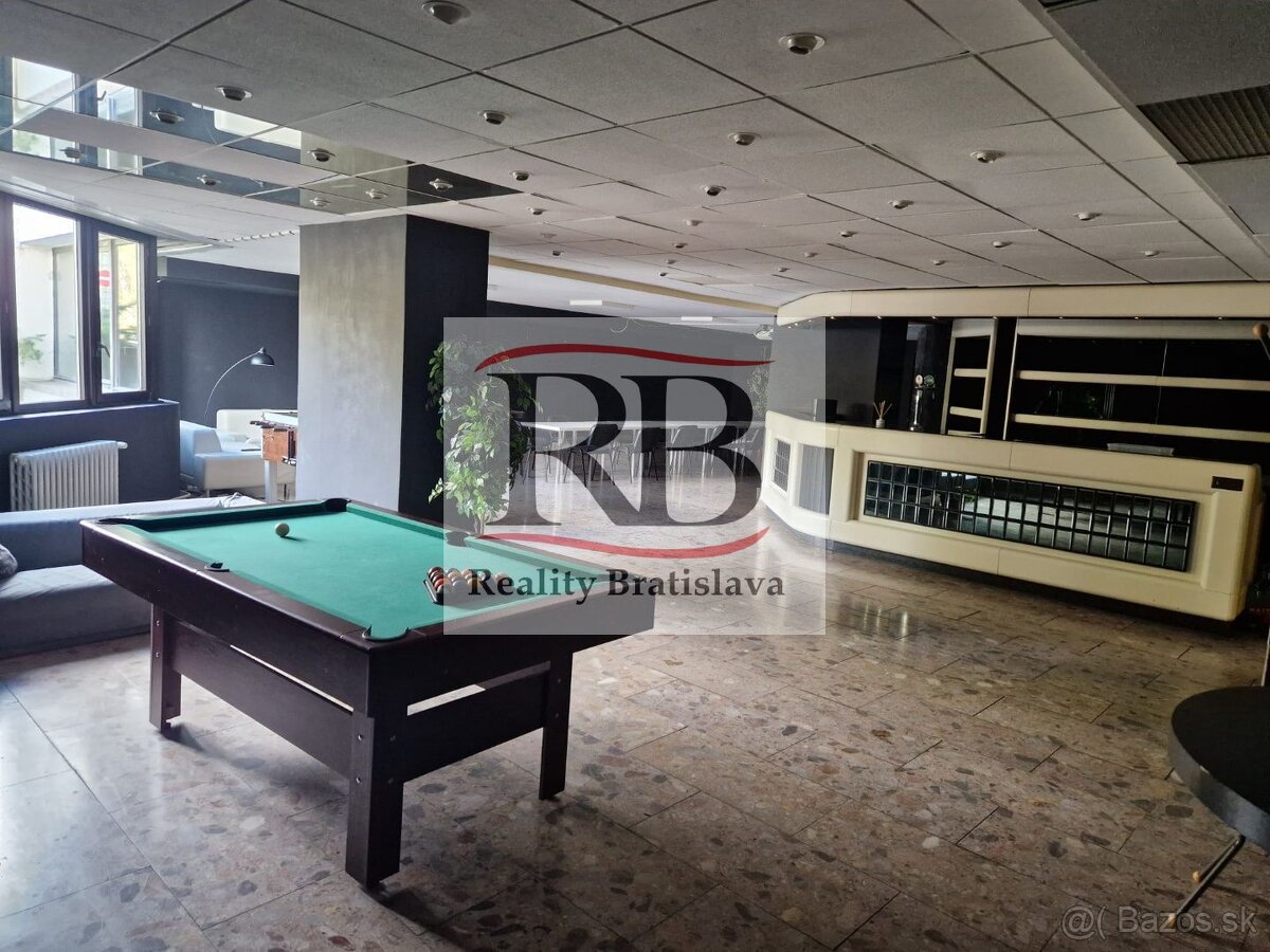 Obchodný priestor 136 m² vhodný na bar, eventy, ateliér, klu