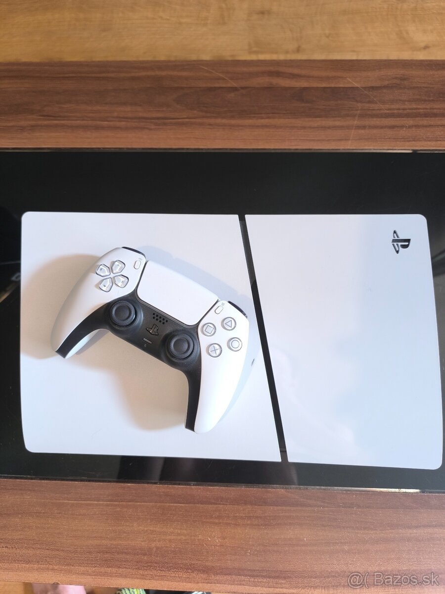 Predám PS5 Digital Edition 1TB