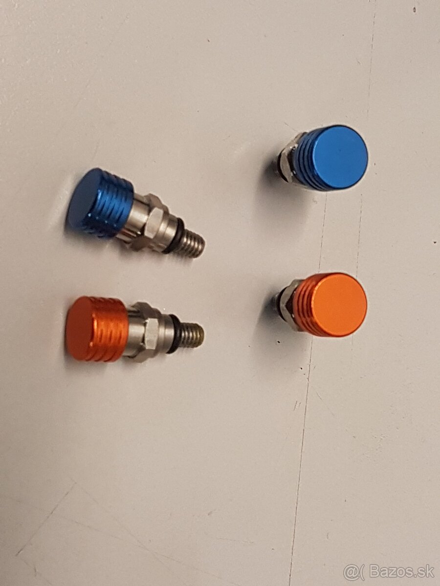 Odvzdušnovaky tlmičou KTM Husquarna závit M4x0,7