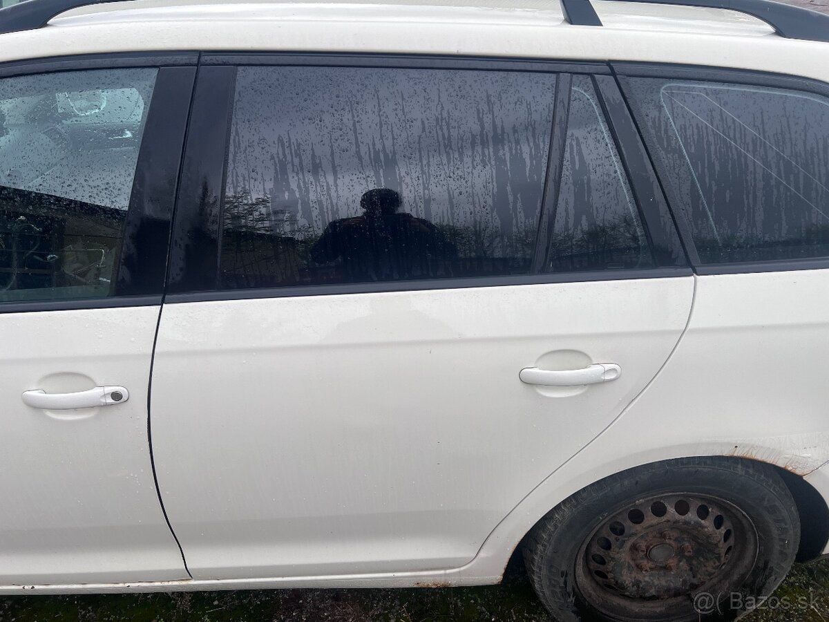 Rozpredam Vw golf mk5