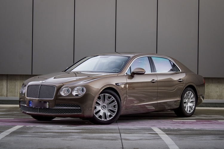Bentley Continental Flying Spur W12 6.0 460kw