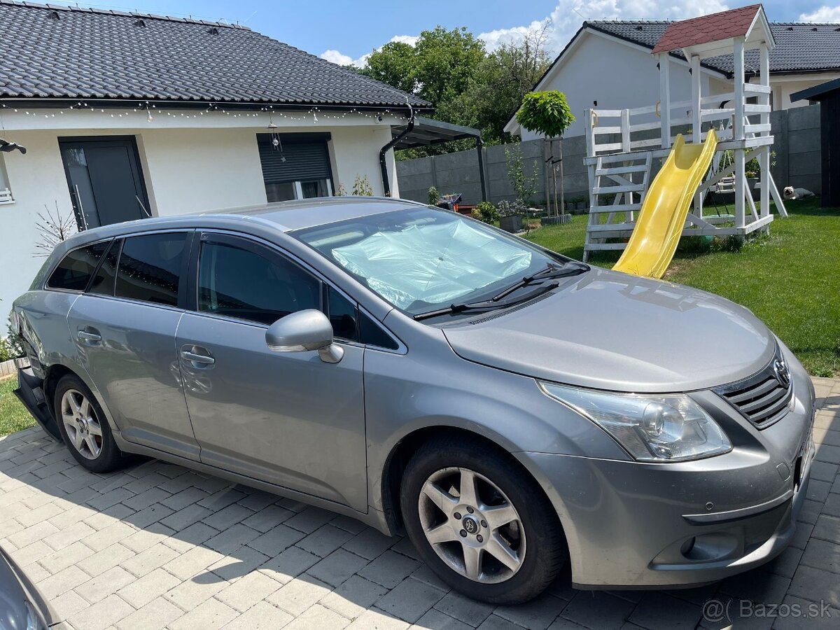 Toyota Avensis T27 2,0 D4D, 93kw, r.v. 2010