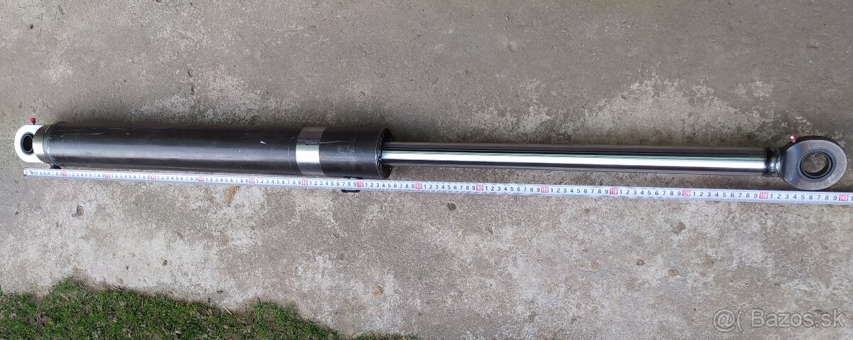 Hydraulický piest