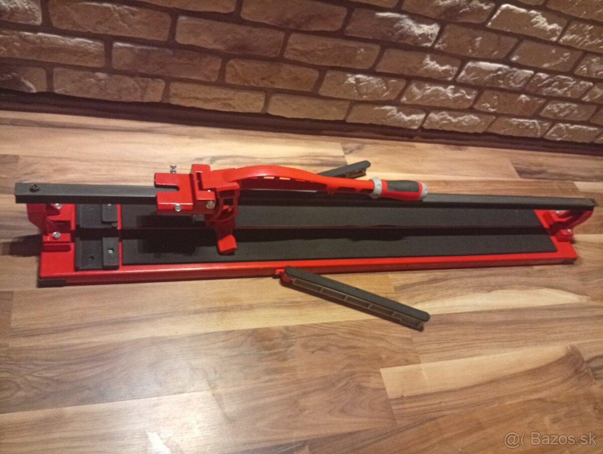 Rezačka na obklad a dlažbu