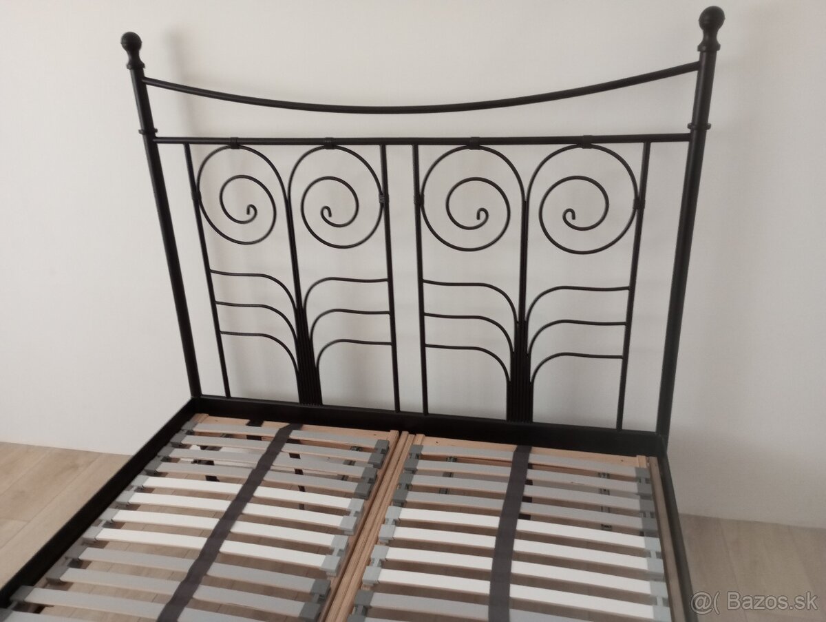 Ikea Noresund - rám plus rošty, kovová posteľ