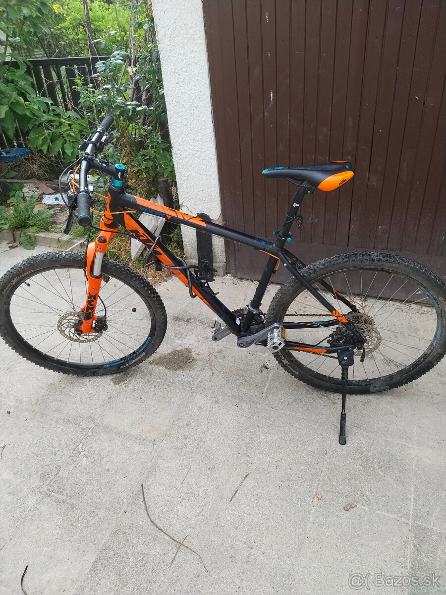 Horský bicykel KTM 27,5" – Shimano hydrauliky, Suntour vidl
