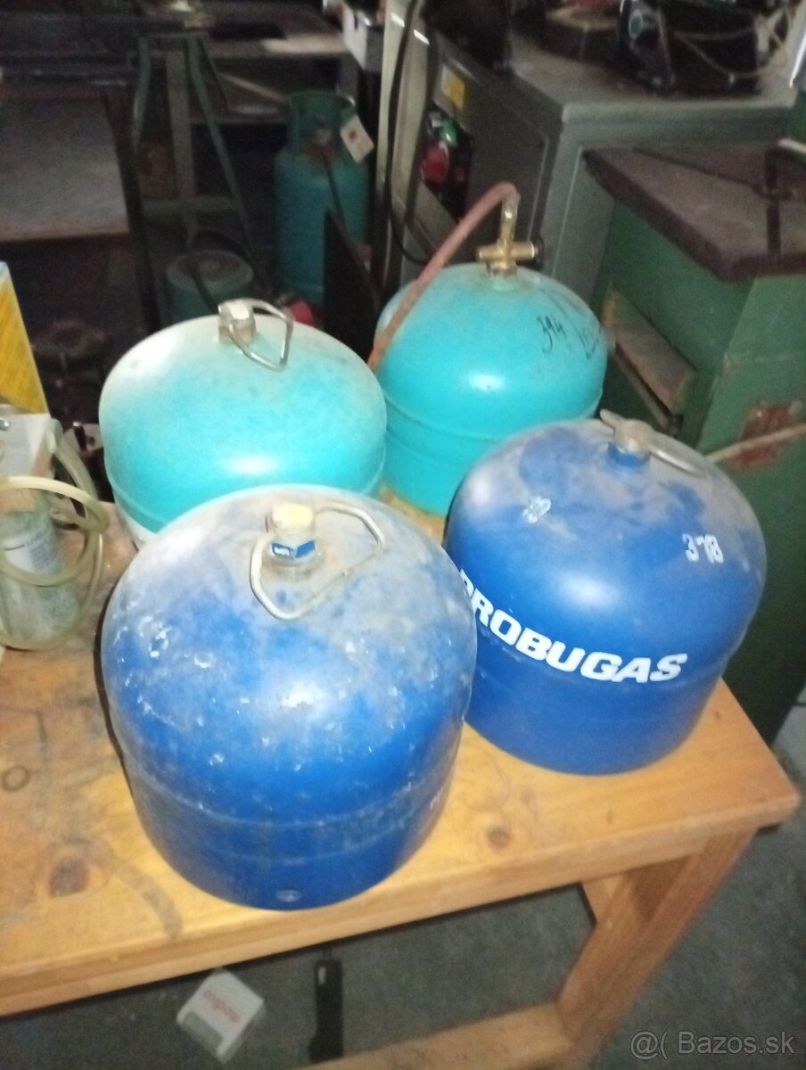 Malé plynové bomby