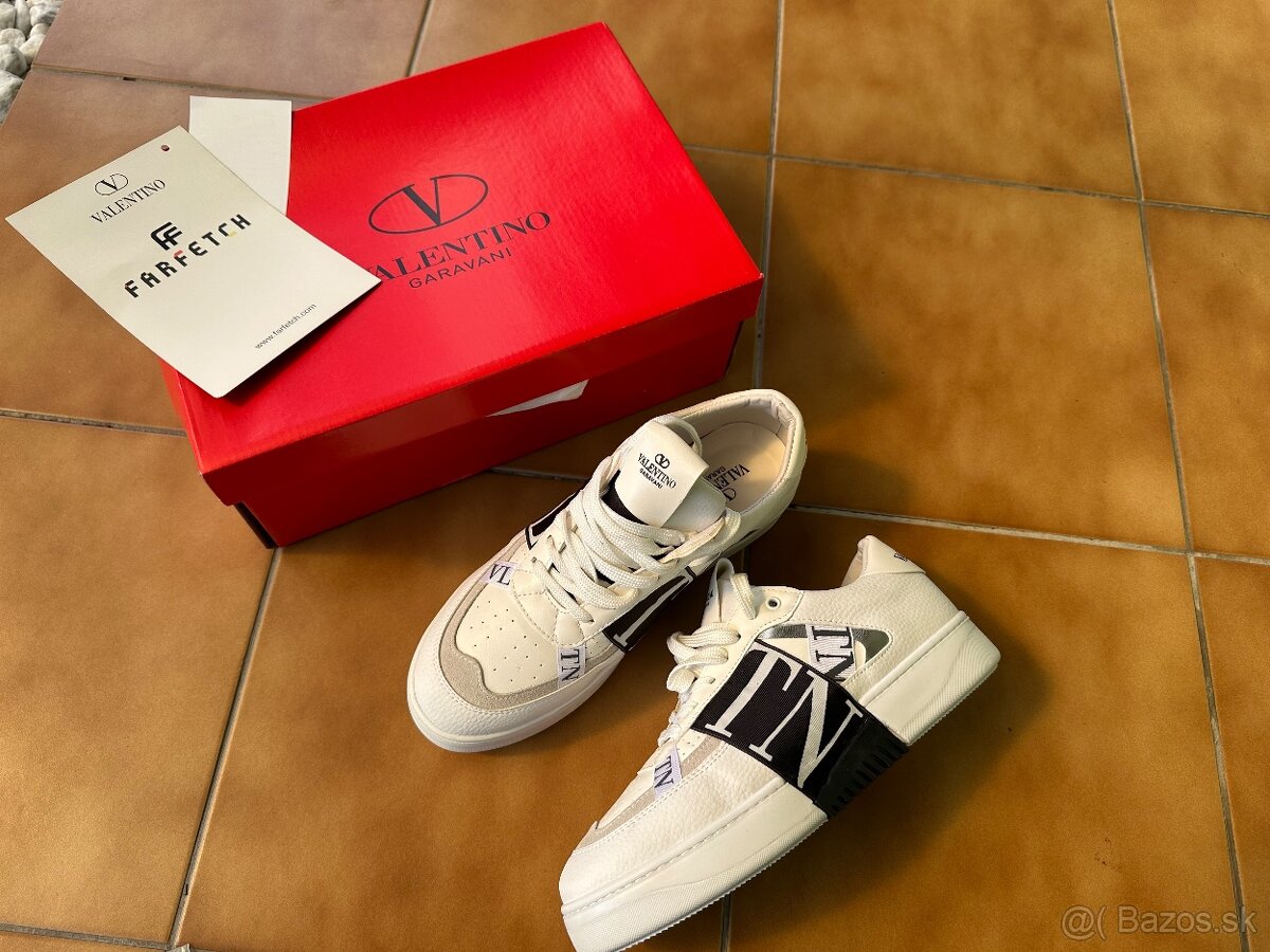 Red valentino