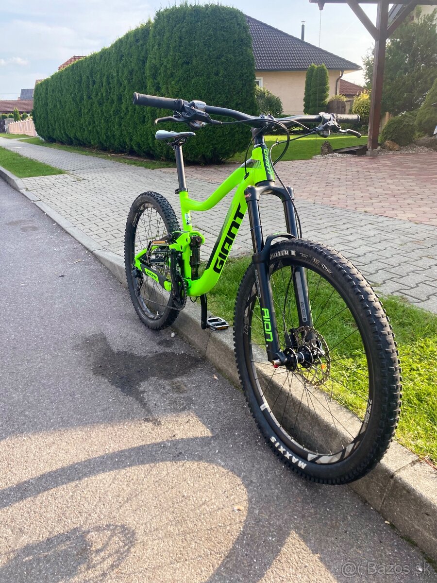 Giant trance