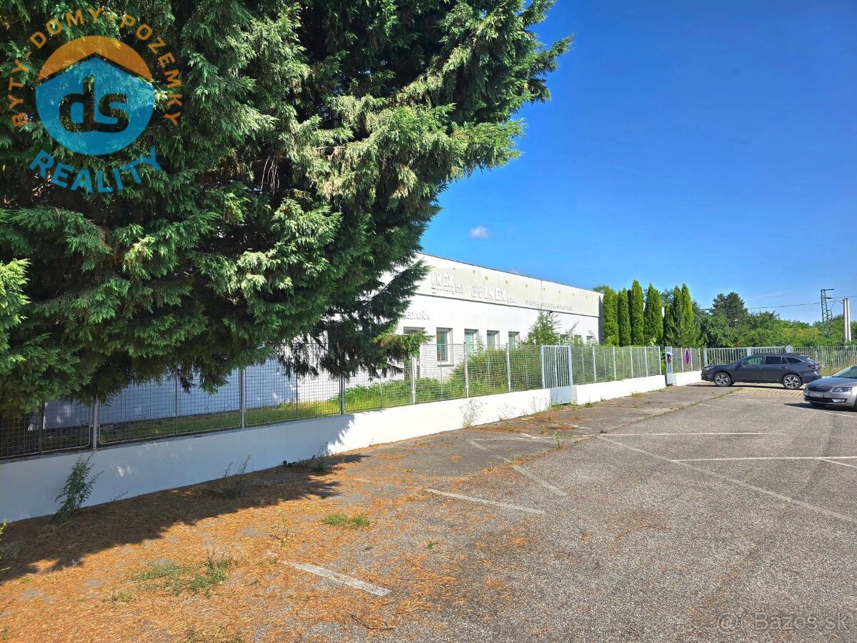 Na predaj priemyselný objekt, administratíva, garáže, sklady