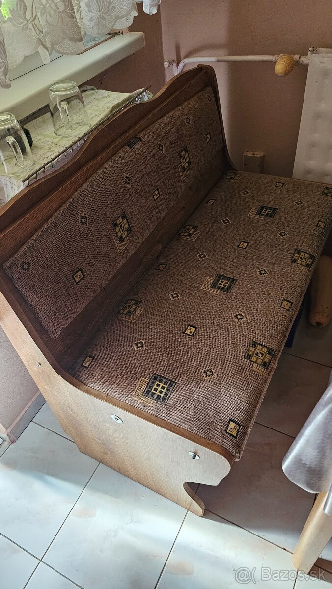 Predám 2 Lavice a 2 stoličky