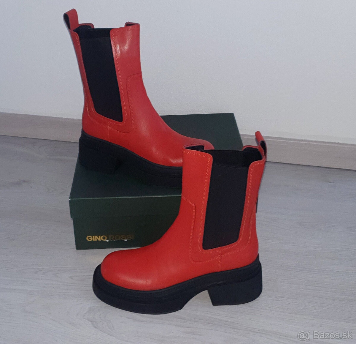 NOVÉ kožené čižmy GINO ROSSI v.40