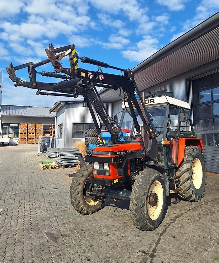 Český velký zemědělský traktor