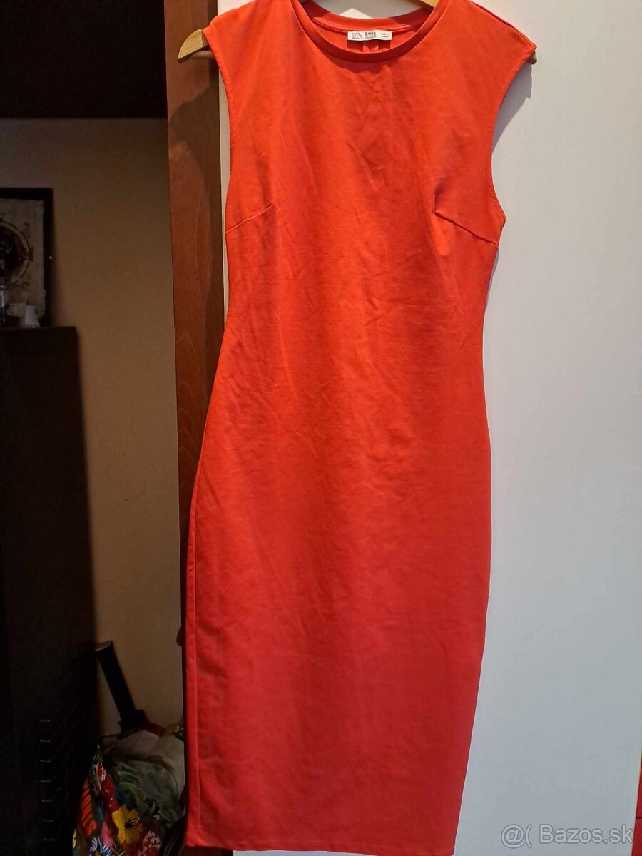 Zara šaty