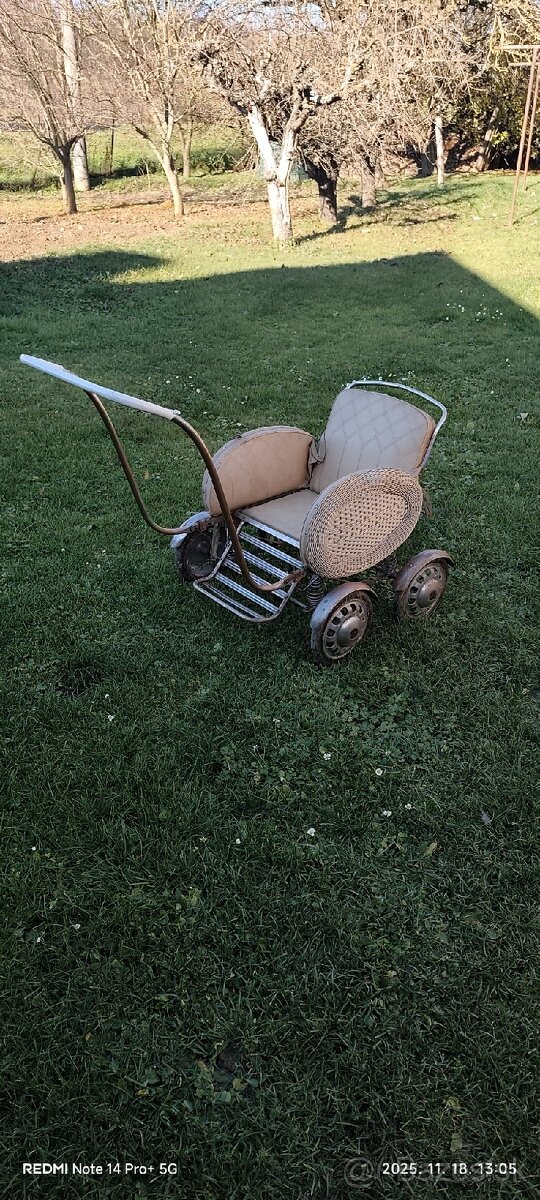 Retro detský Kočík