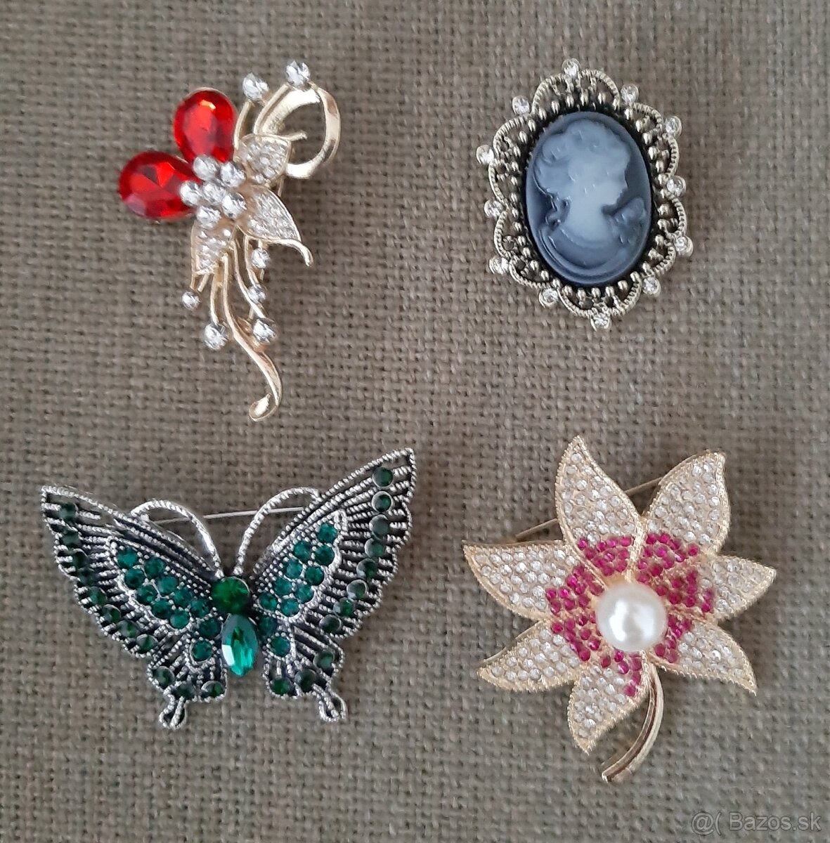 Súbor brošní č.11