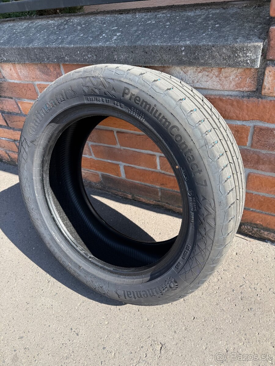 Continental Premium Contact 7 225 / 50 R 17 94W