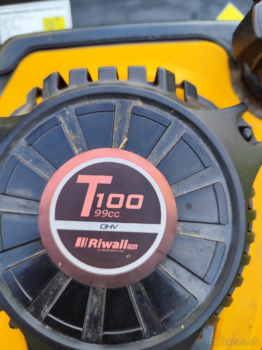 Benzínová kosačka