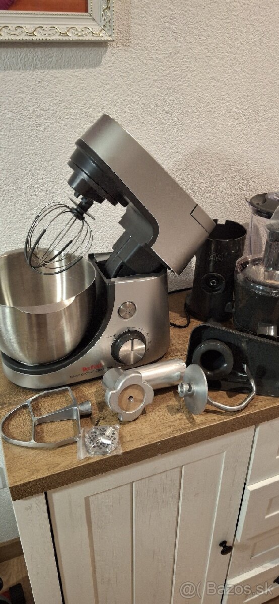 Predam kuchynsky robot Tefal