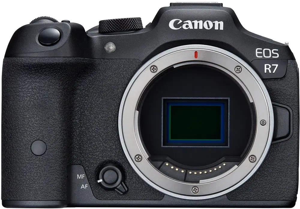 Kúpim Canon EOS R7