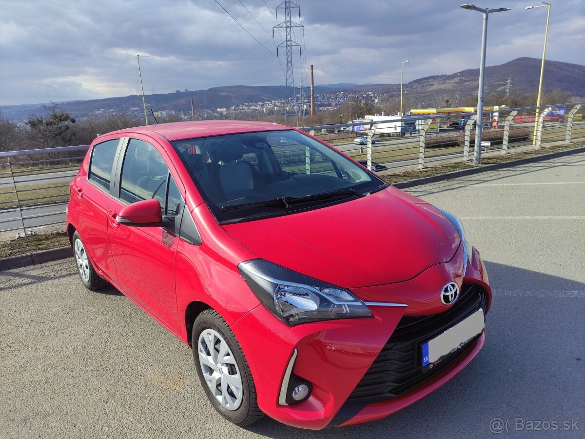 Predám Toyotu Yaris 1,5l rok výroby 9/2020