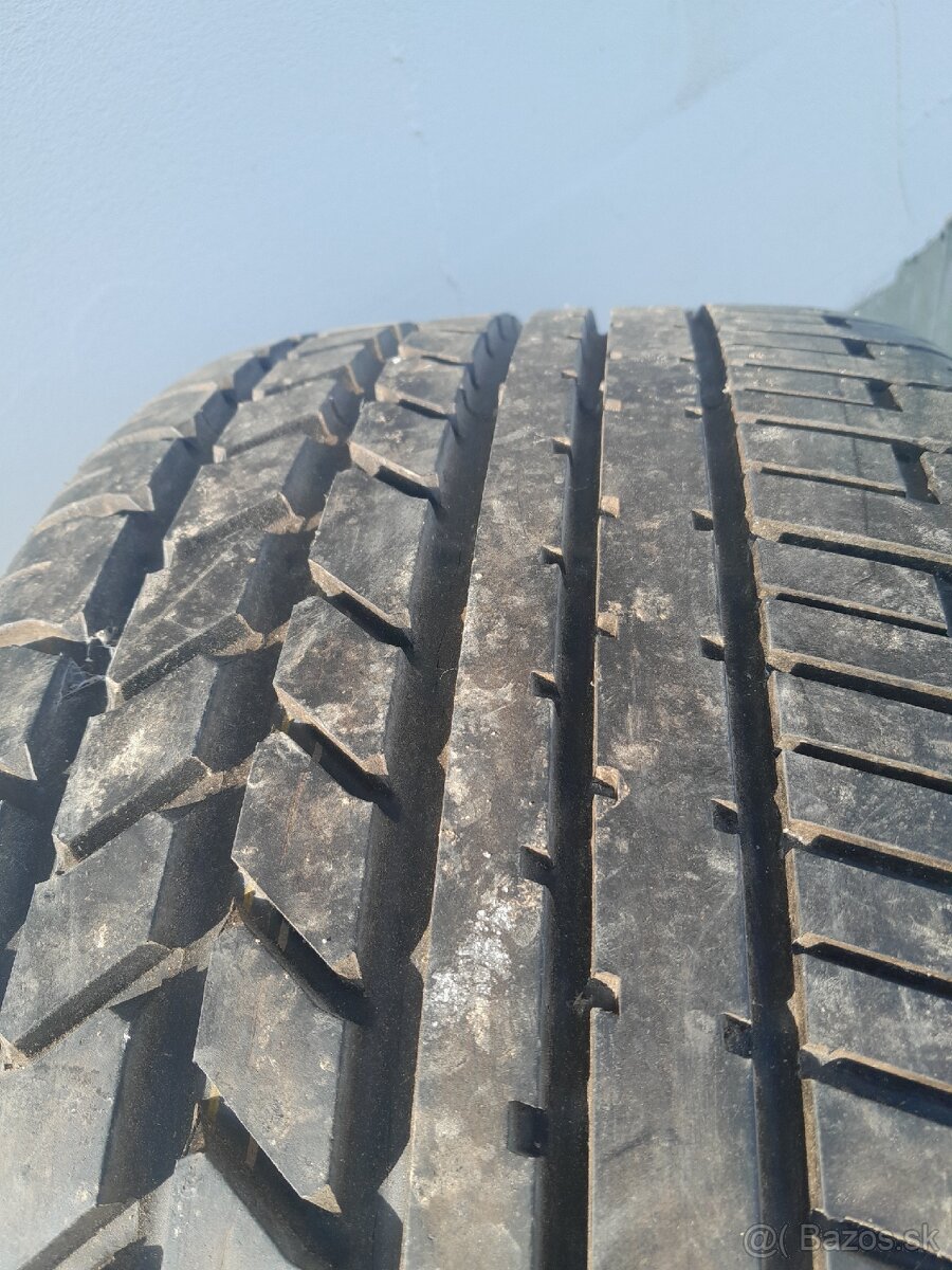 255/45/18