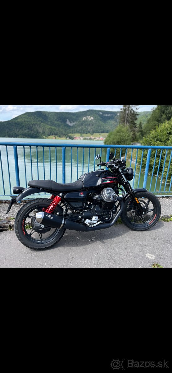 Moto guzzi V7 special edition
