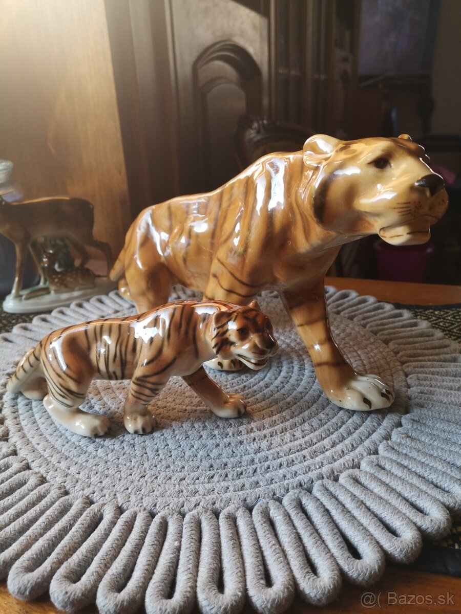 porcelánové sošky zvířat dux