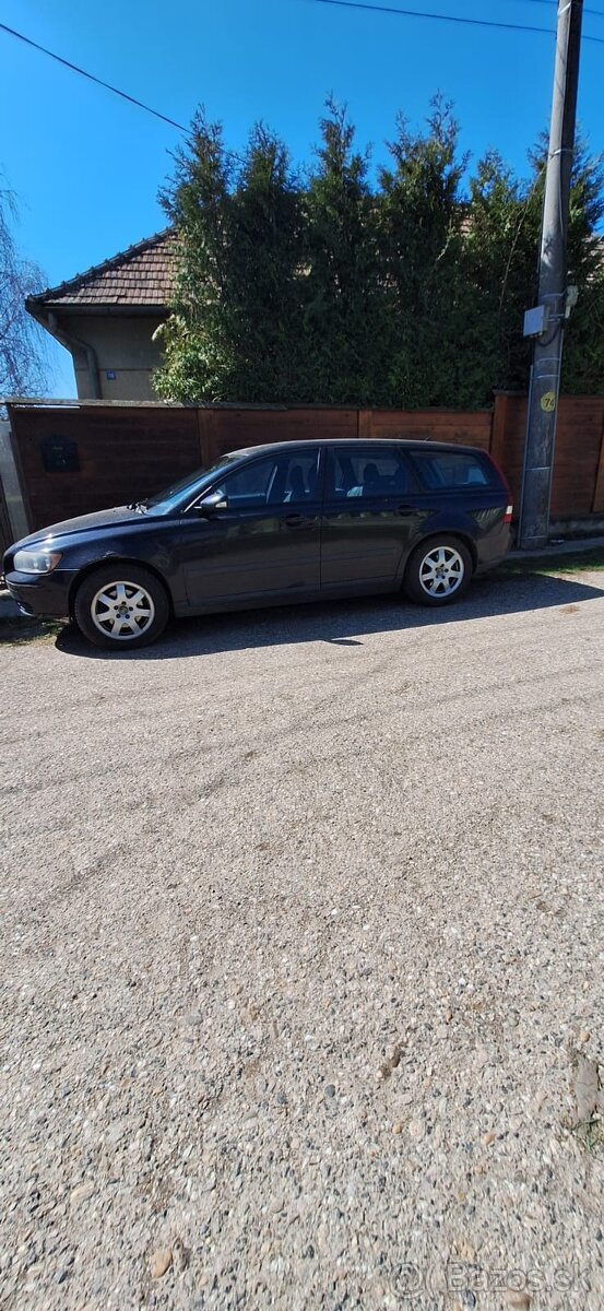 predám Volvo v50