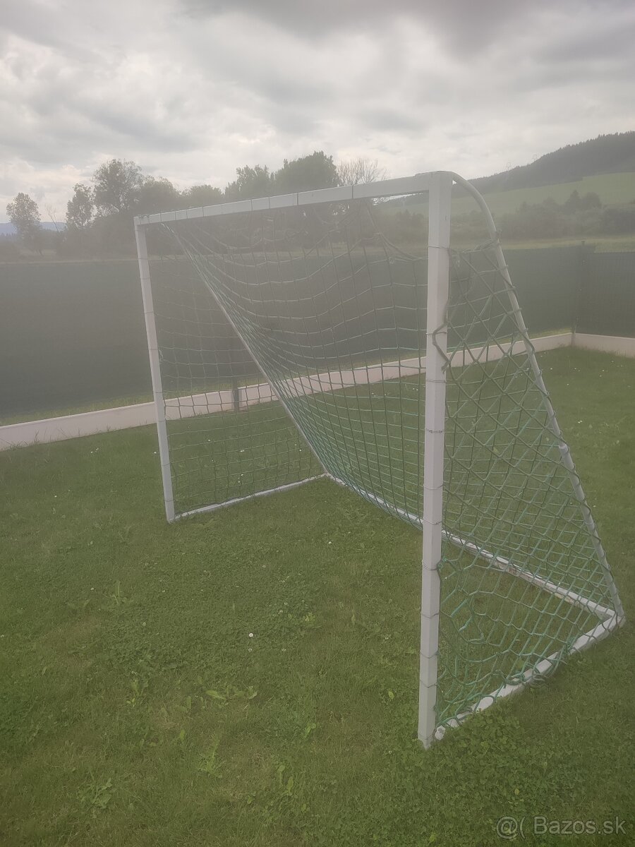 Futbalová bránka