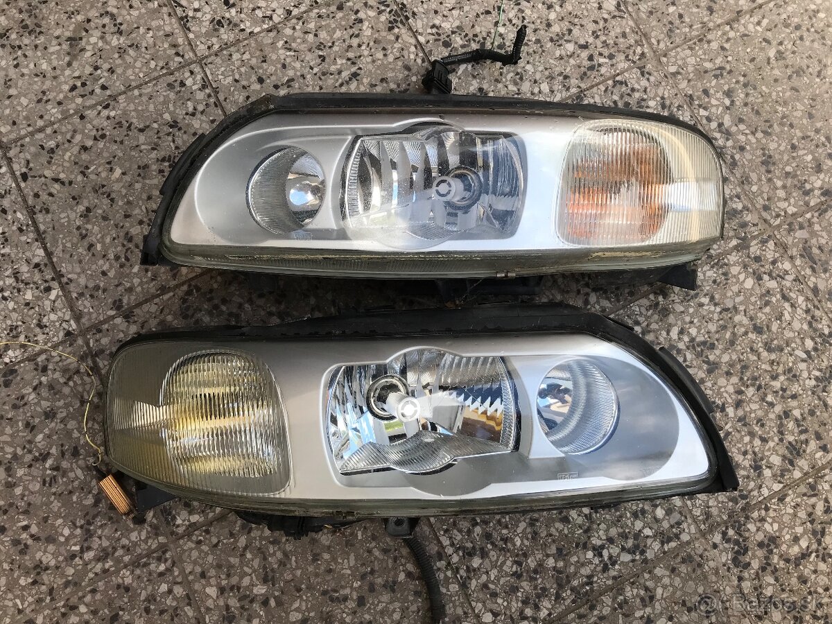 Predam Xenony Volvo V70, S60