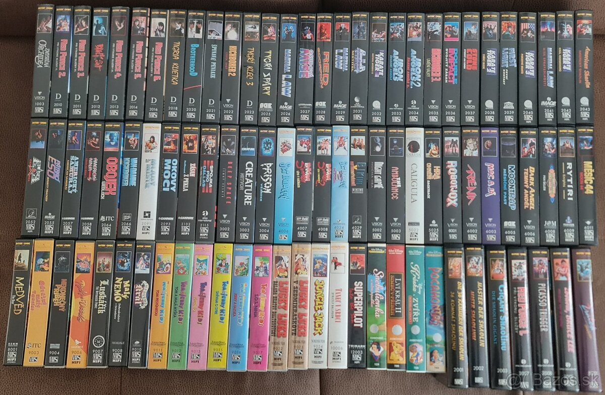 Kolekcia originálnych VHS kaziet
