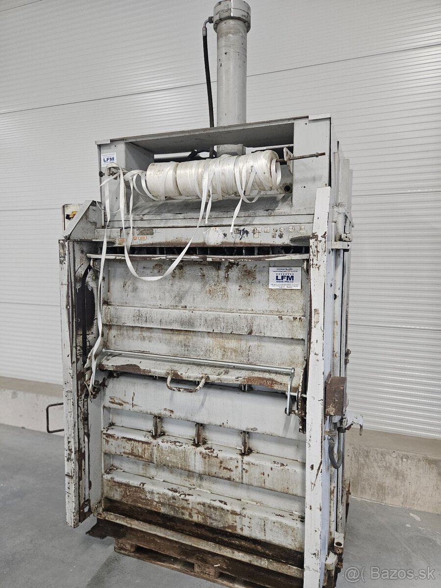 Paketovací lis / lis na papír - lis na odpad HSM 500.1 VL