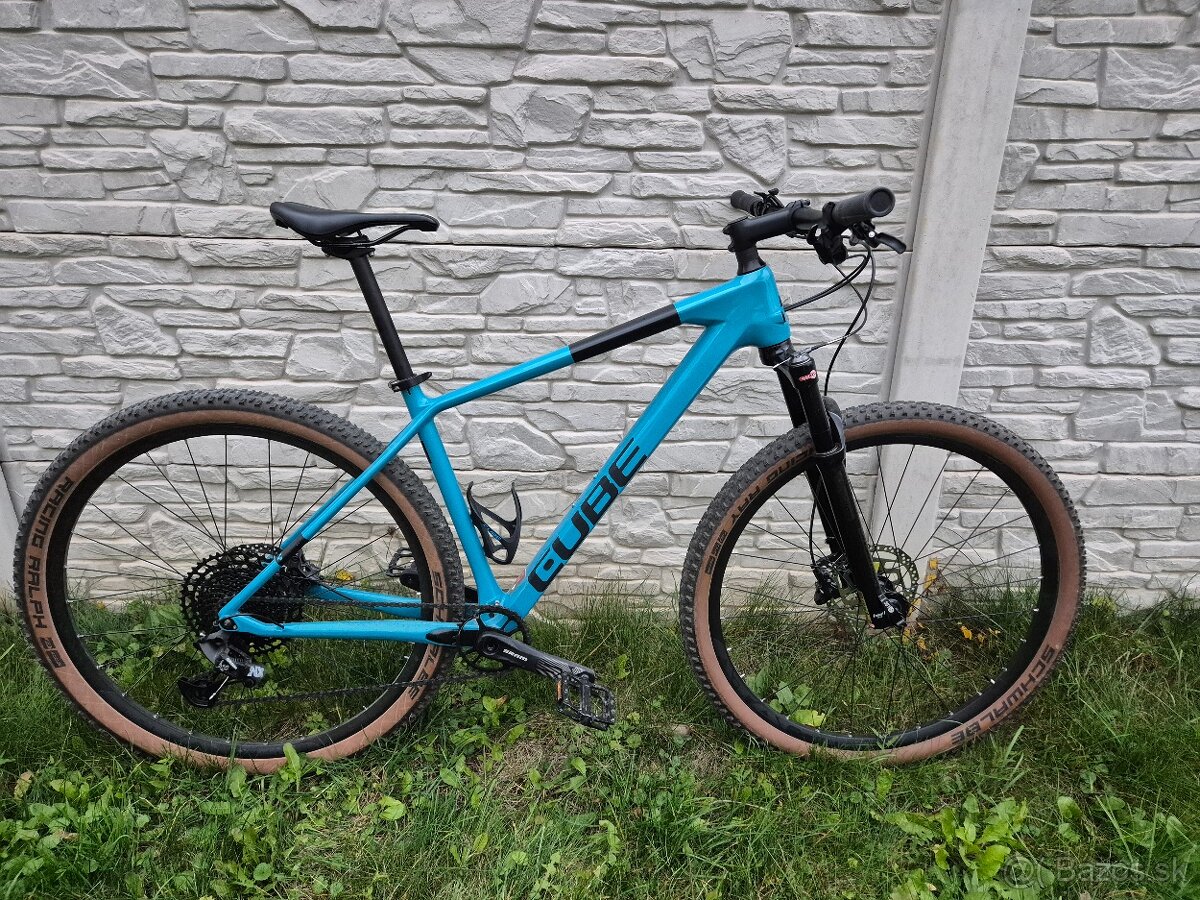 Cube reaction c62 karbon