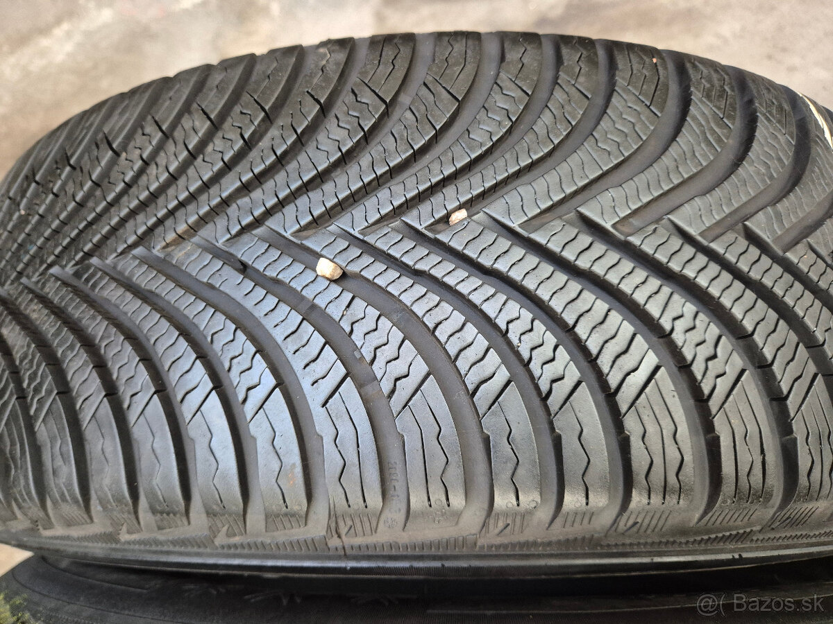 205/60 r16 zimné 4 ks MICHELIN dezén 8,2 - 4,7 mm