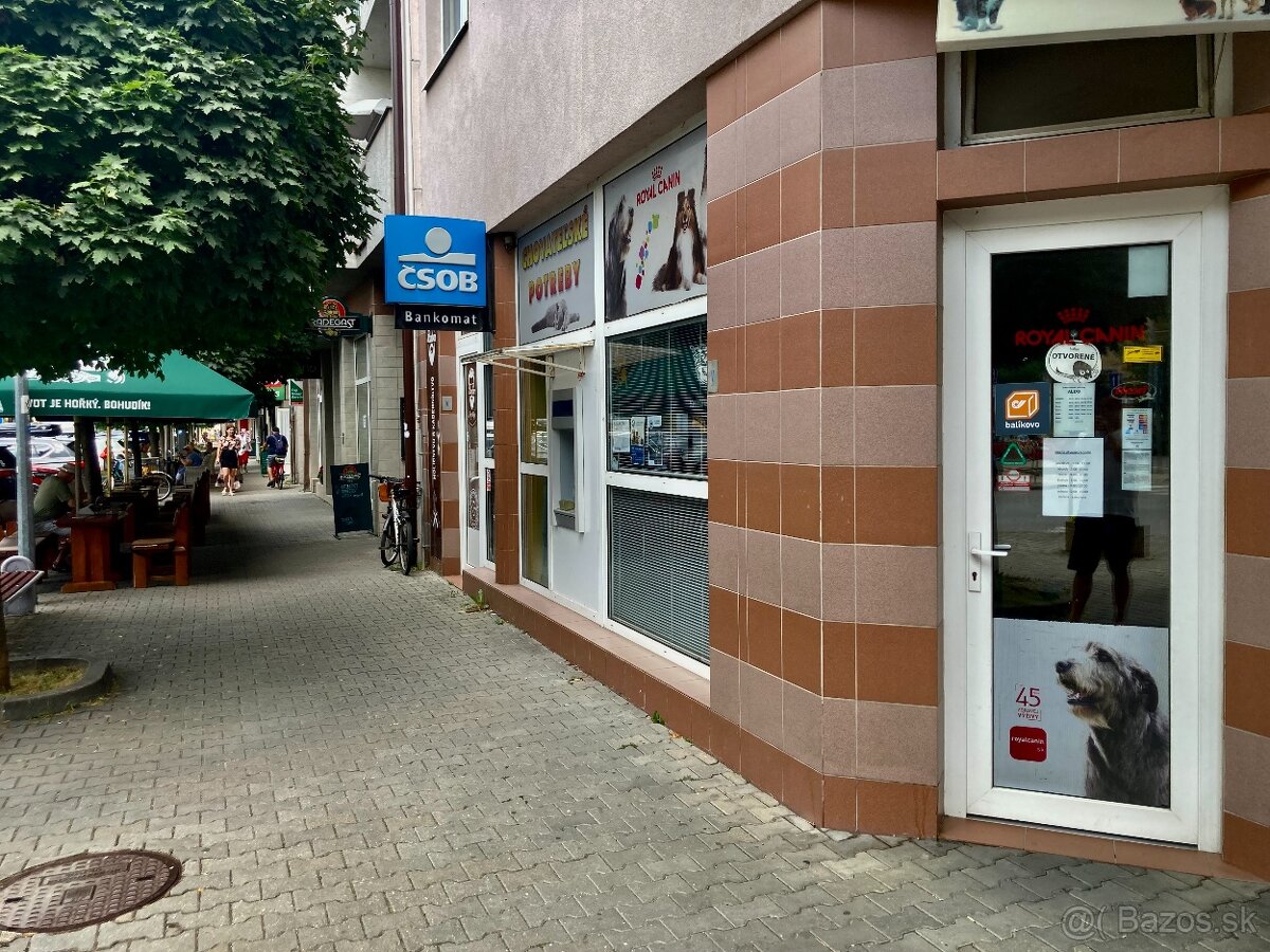 Prenajmem obchodné priestory – 75 m², centrum Púchova
