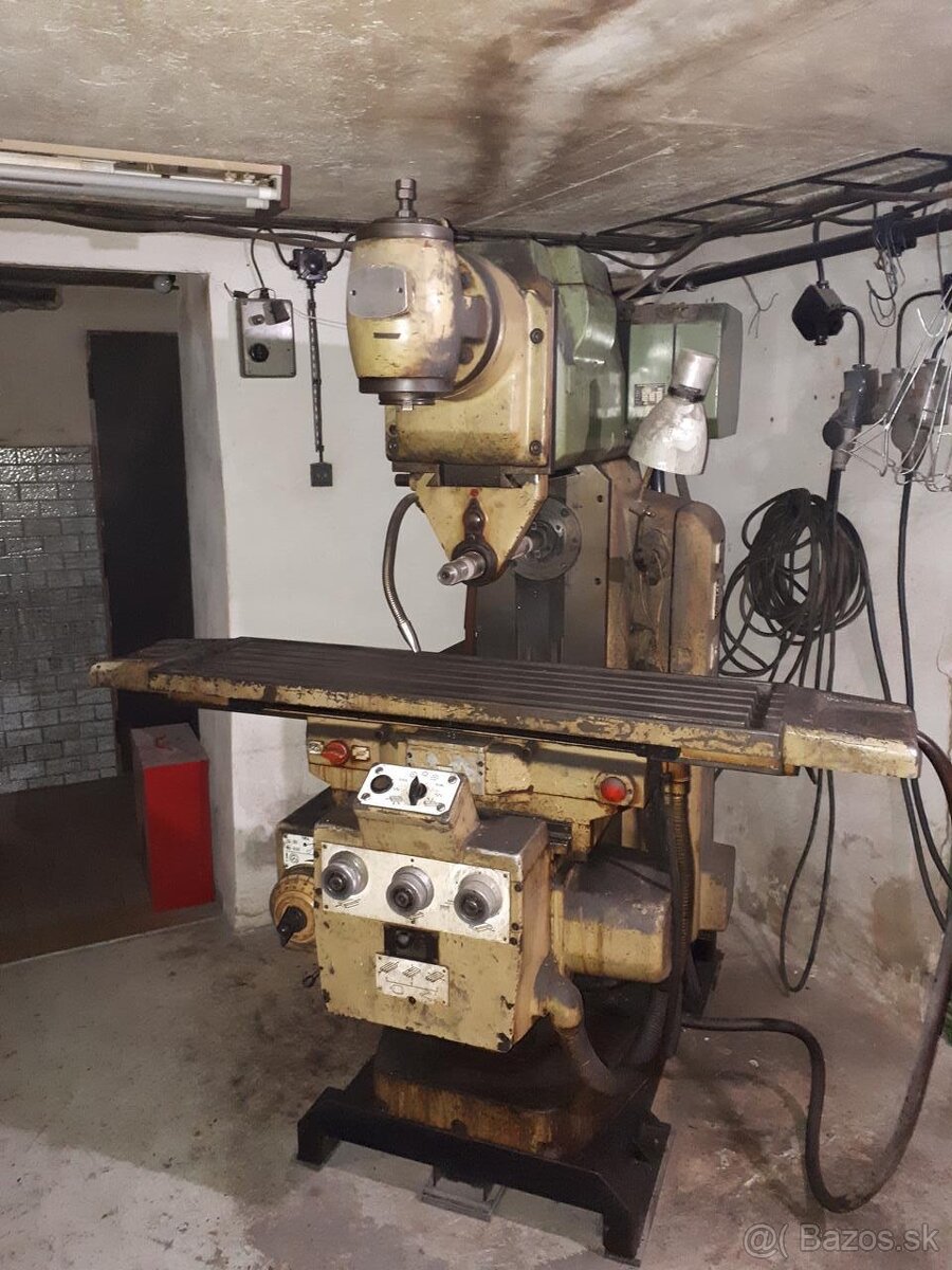 Univerzální frézka Heckert FU 250x1000 (8732)