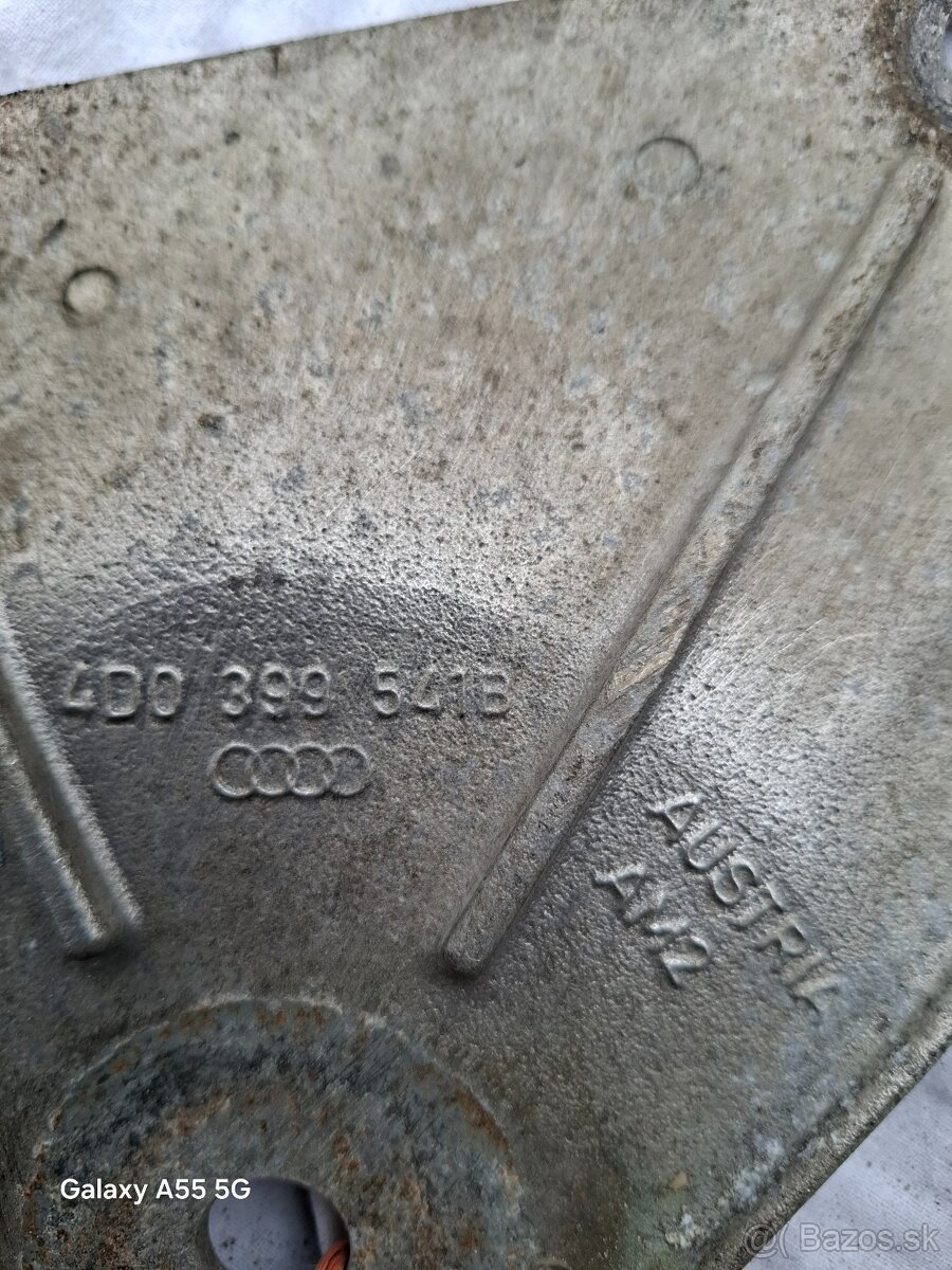 Predám predné zadné upevňovacie konzoly na Audi A8d2