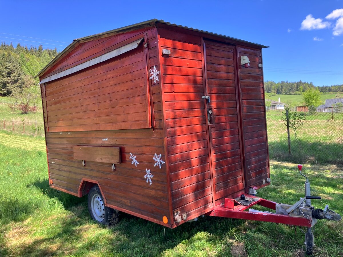 Drevený foodtruck (pojazdný bufet)