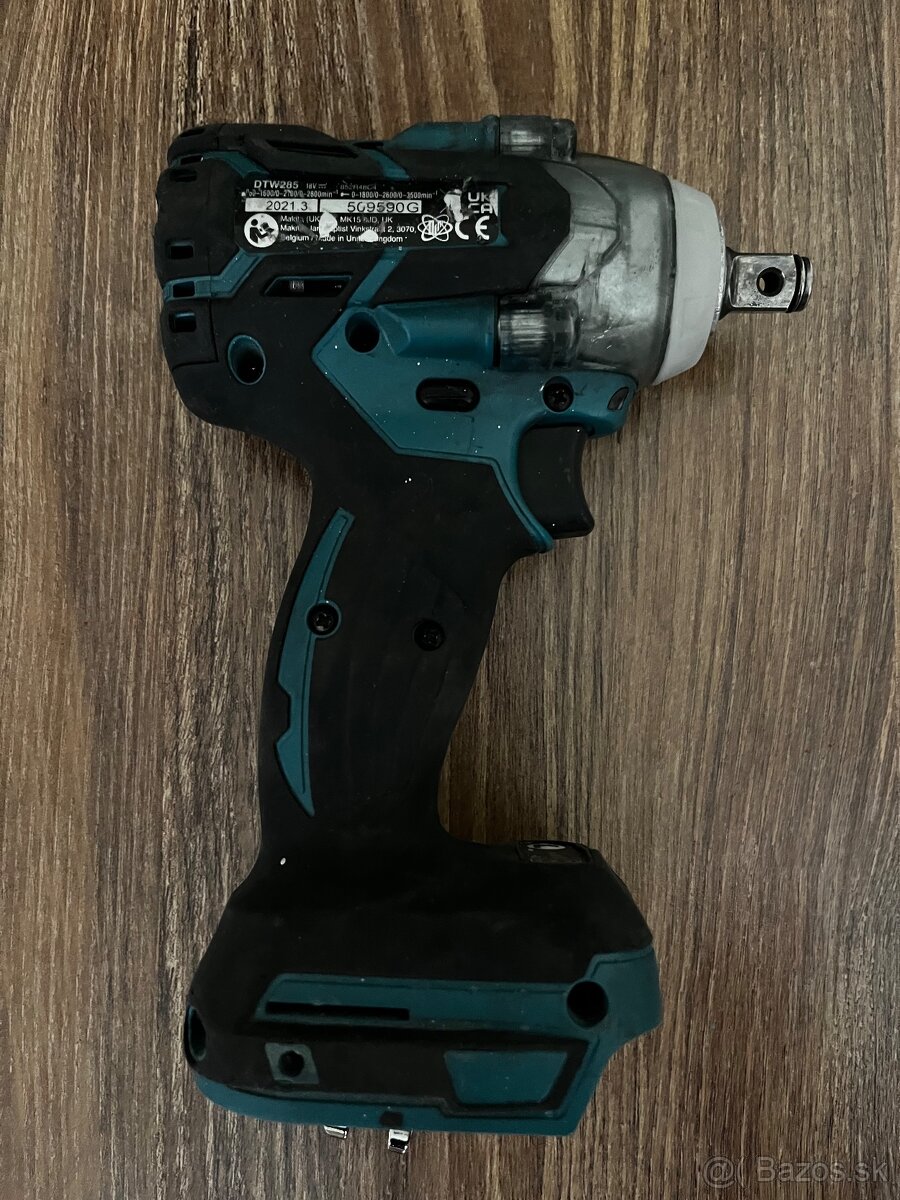Rázový uťahovač zn.Makita typ DTW285