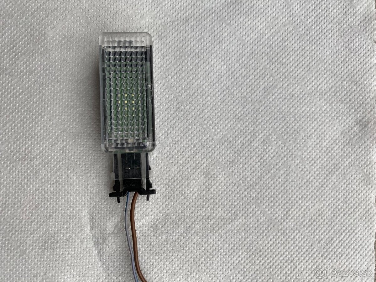 Led svetlo kufra-nôh