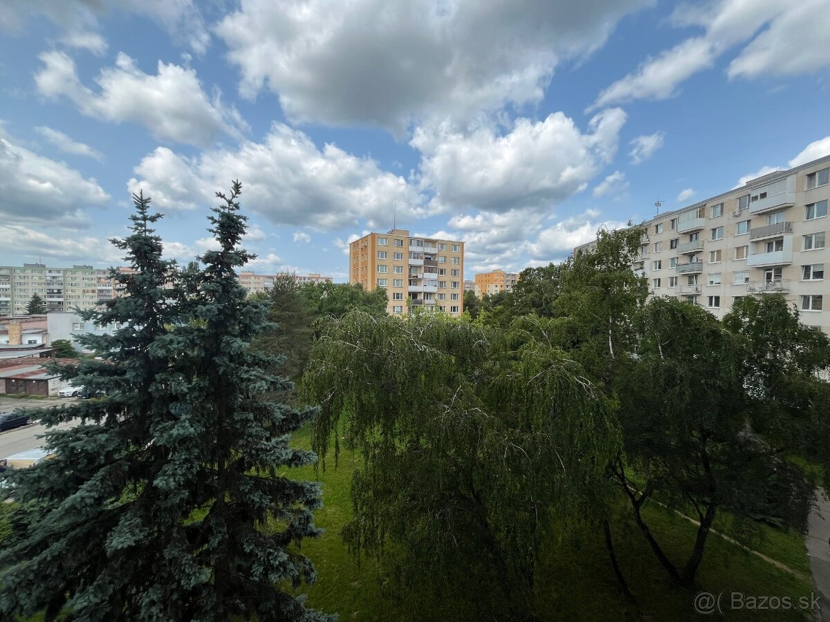 NOVINKA MODERNÝ, KRÁSNY 3IZBOVÝ BYT S LOGGIOU, KE TERASA