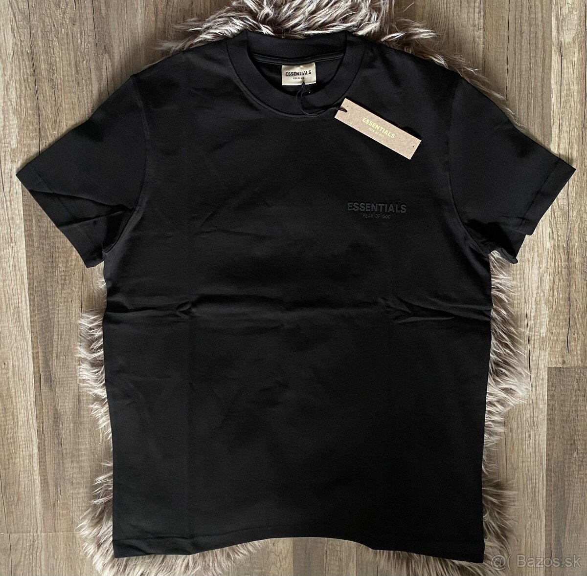Tričko essentials L