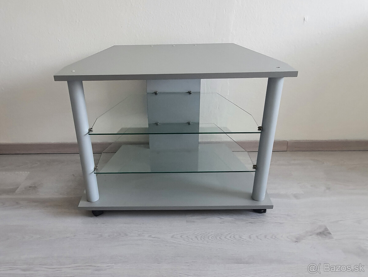 TV stolík na kolieskach