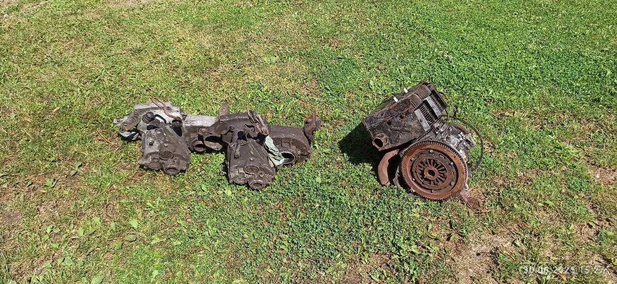 Motor a prevodovky na Trabanta