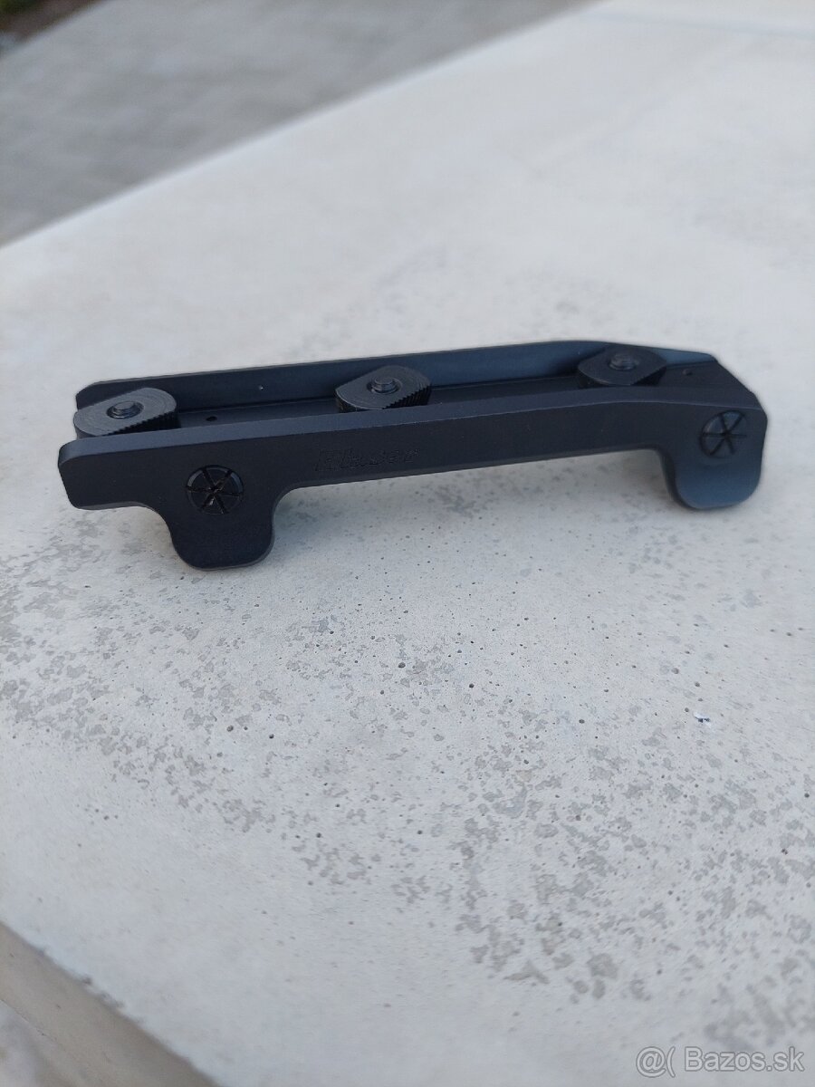 Montáž blaser zeiss šinu